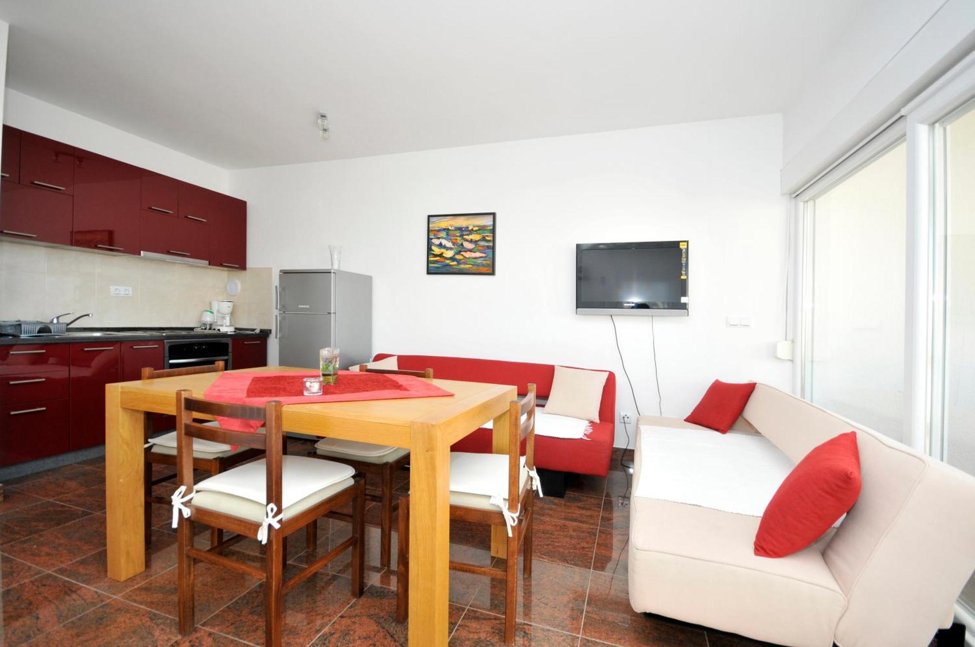 Apartmani Svalina - Seaview And 130M From Beach Trogir Exterior foto