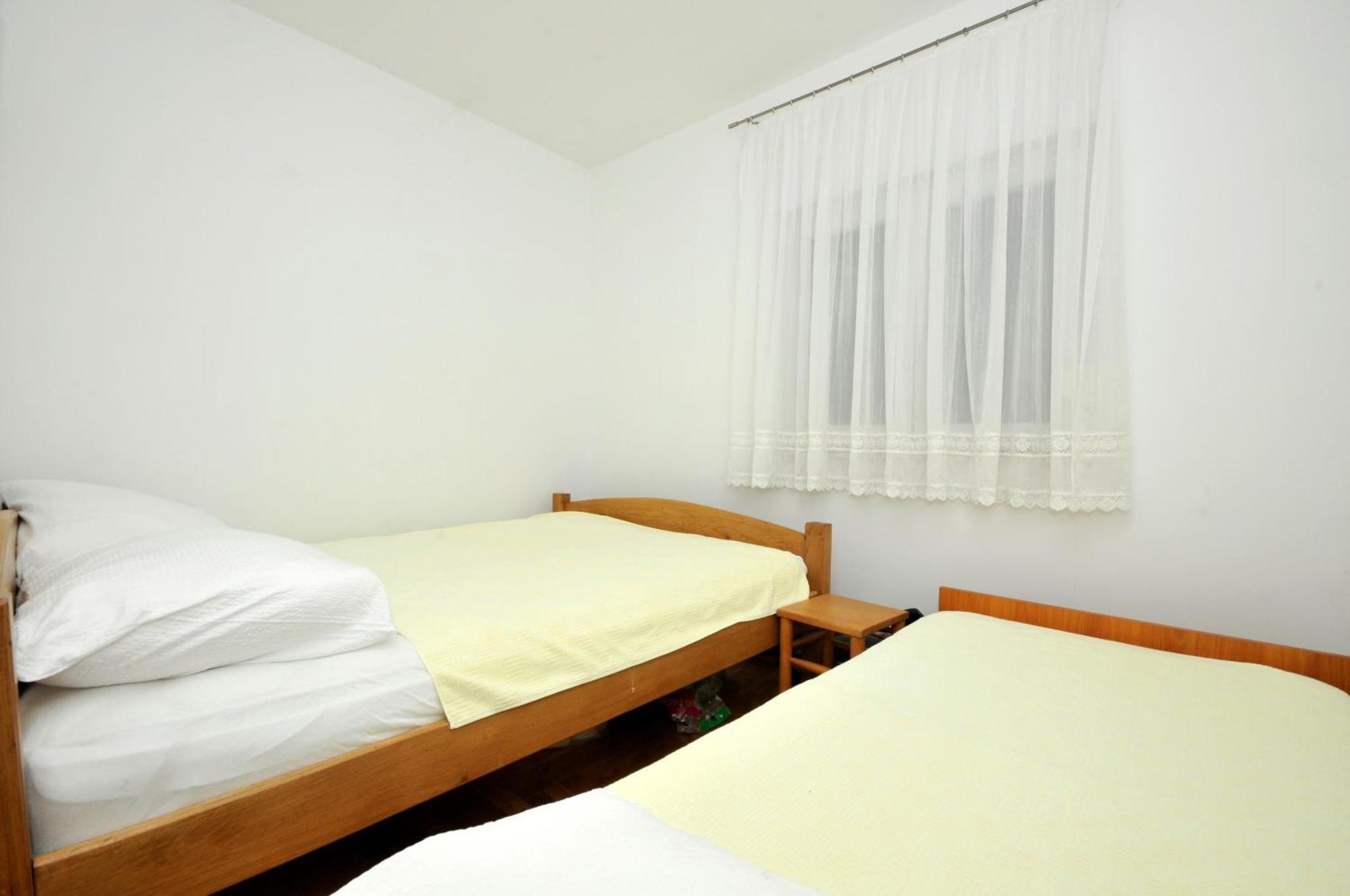 Apartmani Svalina - Seaview And 130M From Beach Trogir Exterior foto