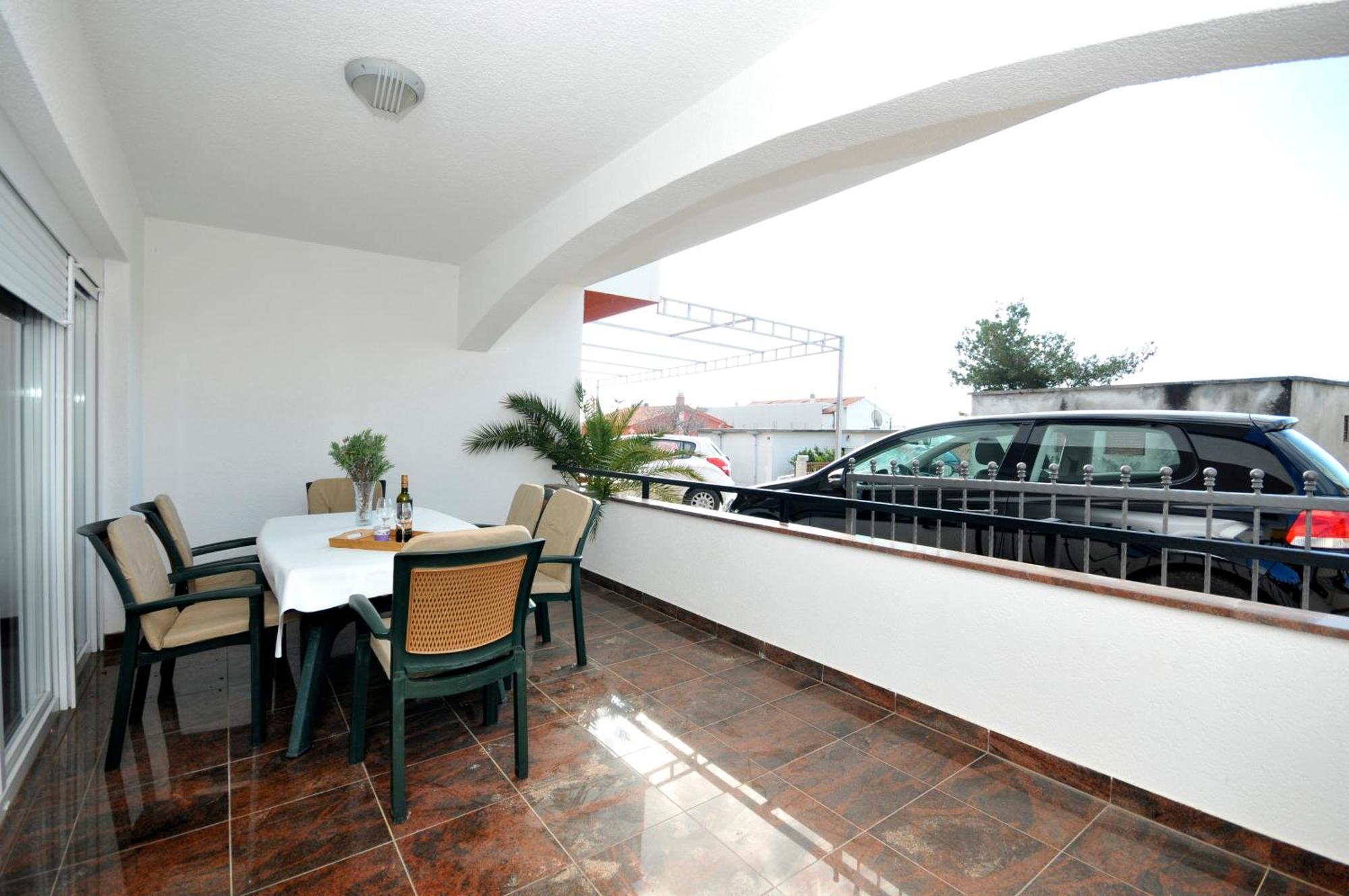 Apartmani Svalina - Seaview And 130M From Beach Trogir Exterior foto
