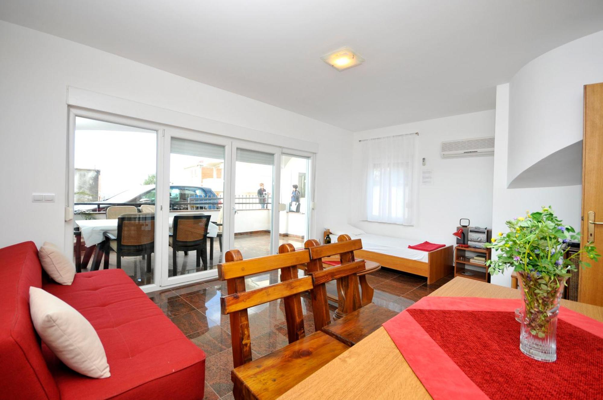 Apartmani Svalina - Seaview And 130M From Beach Trogir Exterior foto