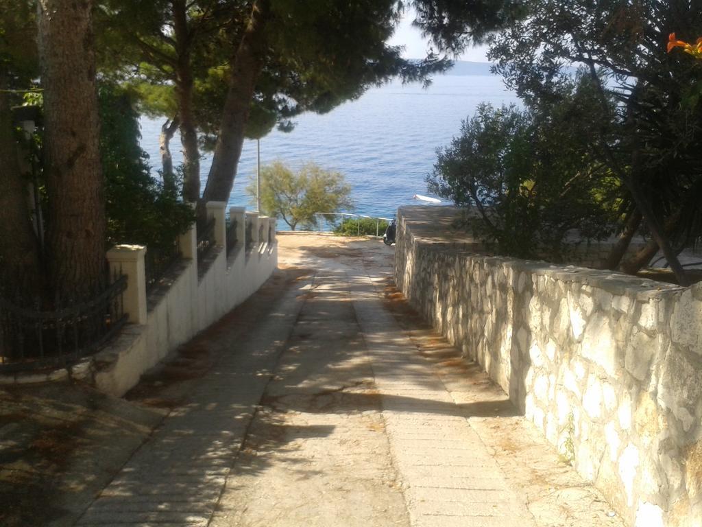Apartmani Svalina - Seaview And 130M From Beach Trogir Exterior foto