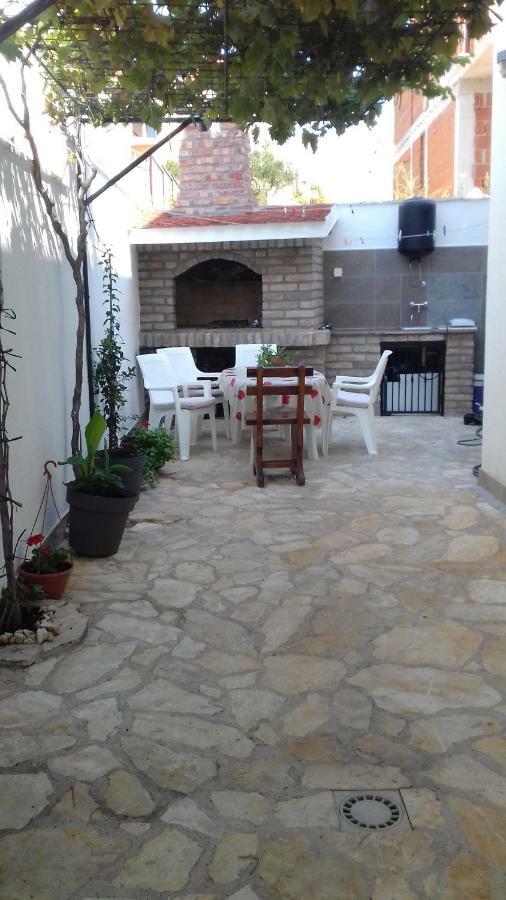 Apartmani Svalina - Seaview And 130M From Beach Trogir Exterior foto
